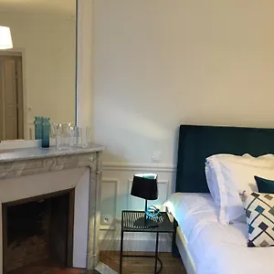 *** Bed and breakfast Relais12bis By Eiffel Tower Francia